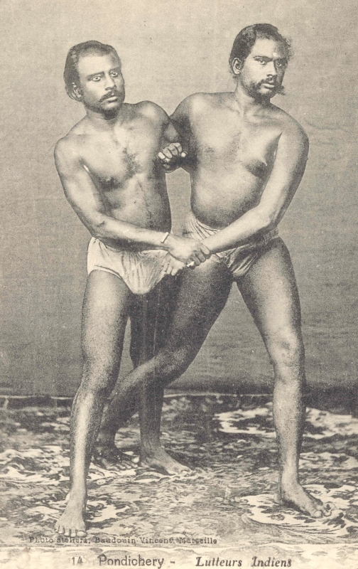 15-10 - Pondichery - lutteurs